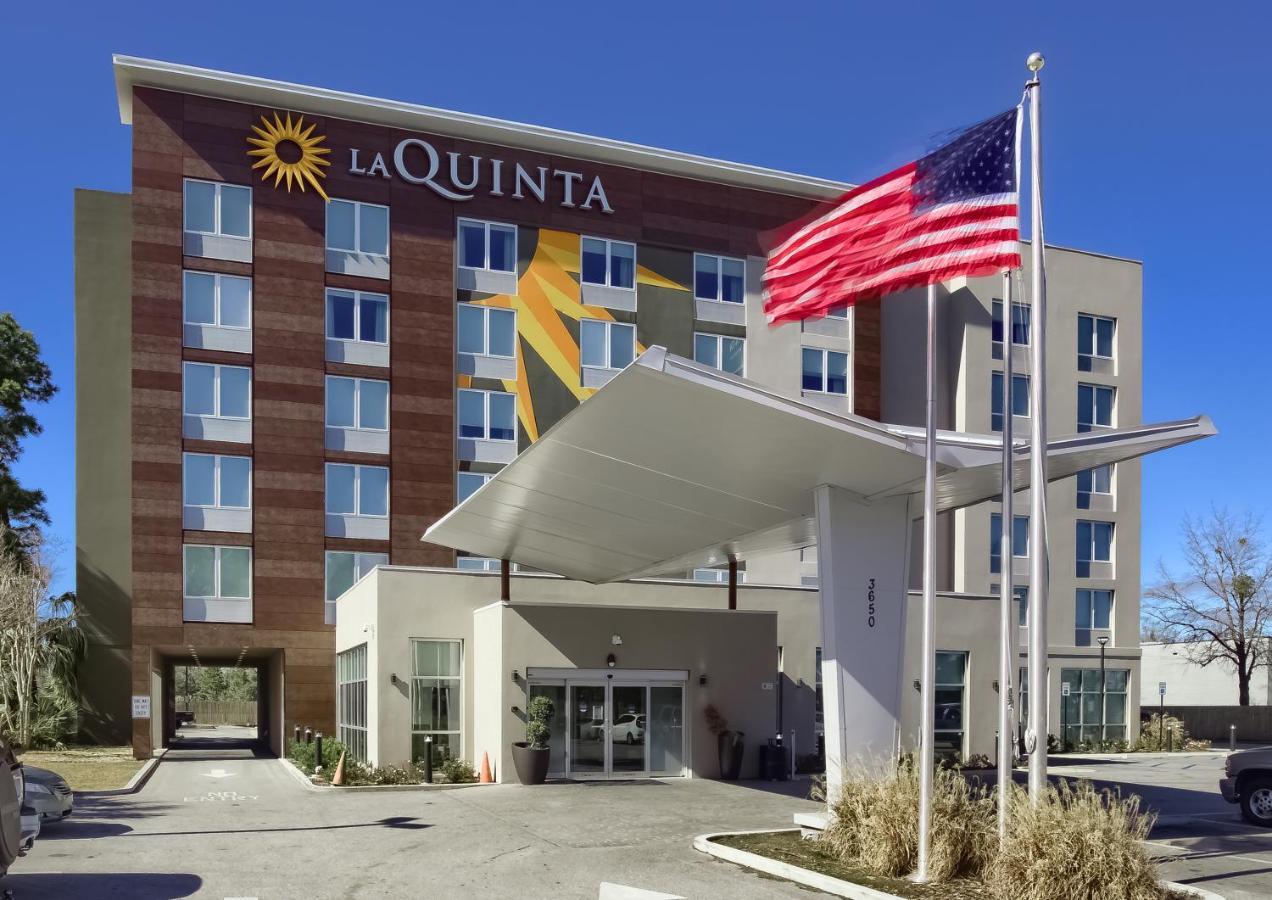 La Quinta By Wyndham Mobile Hotel Exterior photo